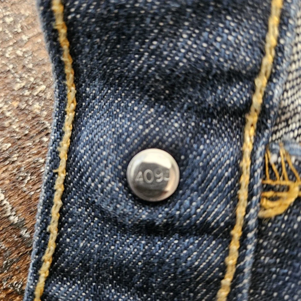 Levis levi 559